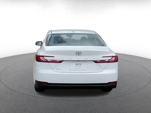 Used 2025 Toyota Camry LE image 11