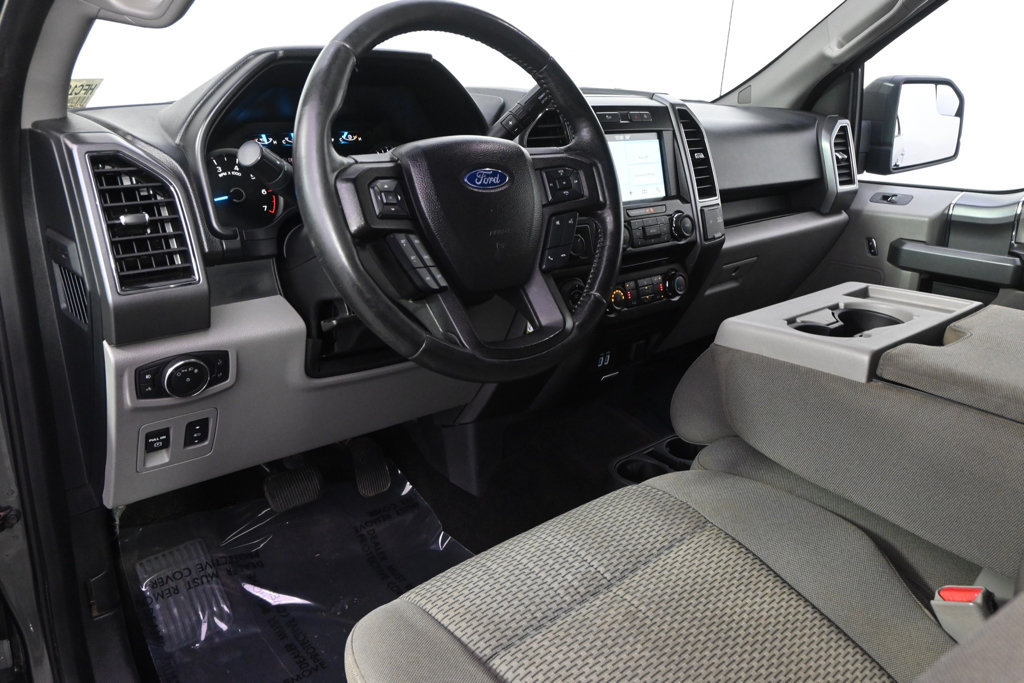 Used 2017 Ford F150 XLT w/ Equipment Group 302A Luxury AWD/4WD image 11