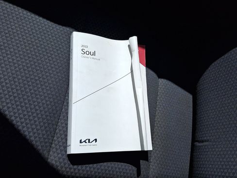 Used 2022 Kia Soul LX w/ Technology Package FWD image 24
