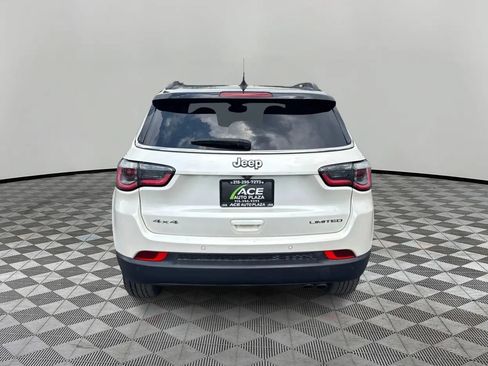 Used 2018 Jeep Compass Limited w/ Navigation Group AWD/4WD image 6