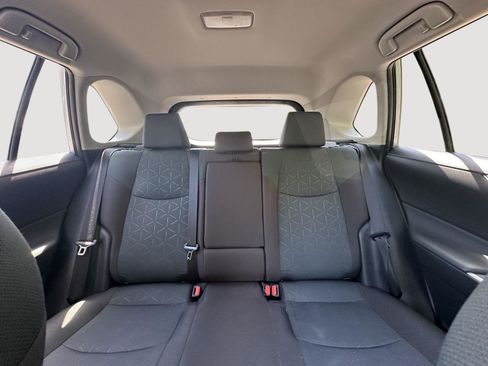 Used 2025 Toyota RAV4 XLE FWD image 13