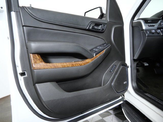 Used 2017 Chevrolet Suburban Premier AWD/4WD image 18