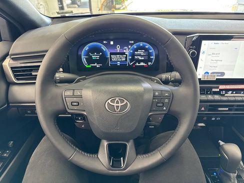 Used 2026 Toyota Camry XSE FWD image 17