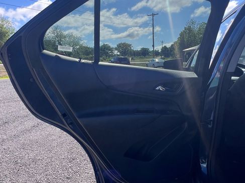 Used 2019 Chevrolet Equinox LT image 9