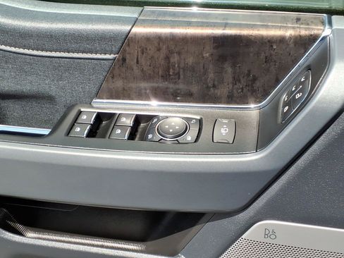Used 2023 Ford F250 Lariat w/ Sport Appearance Package AWD/4WD image 36