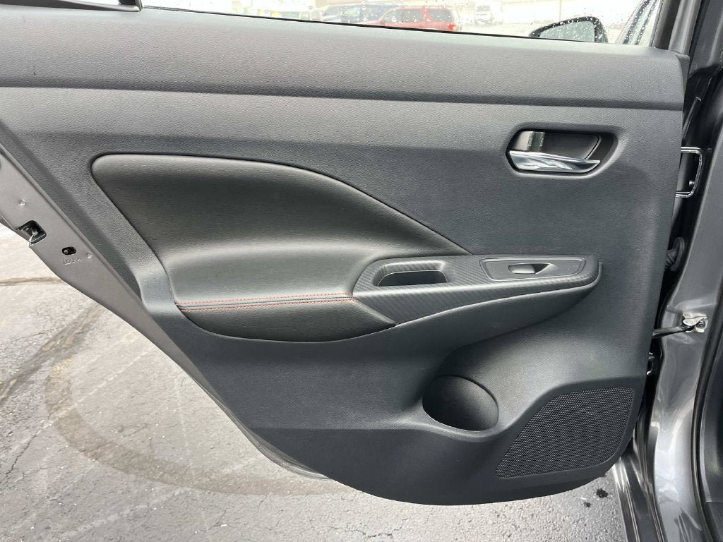 Used 2024 Nissan Versa SR FWD image 18