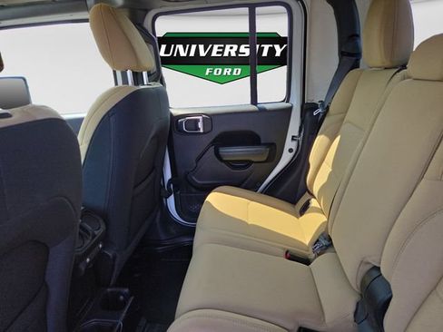 Used 2021 Jeep Gladiator Sport AWD/4WD image 33