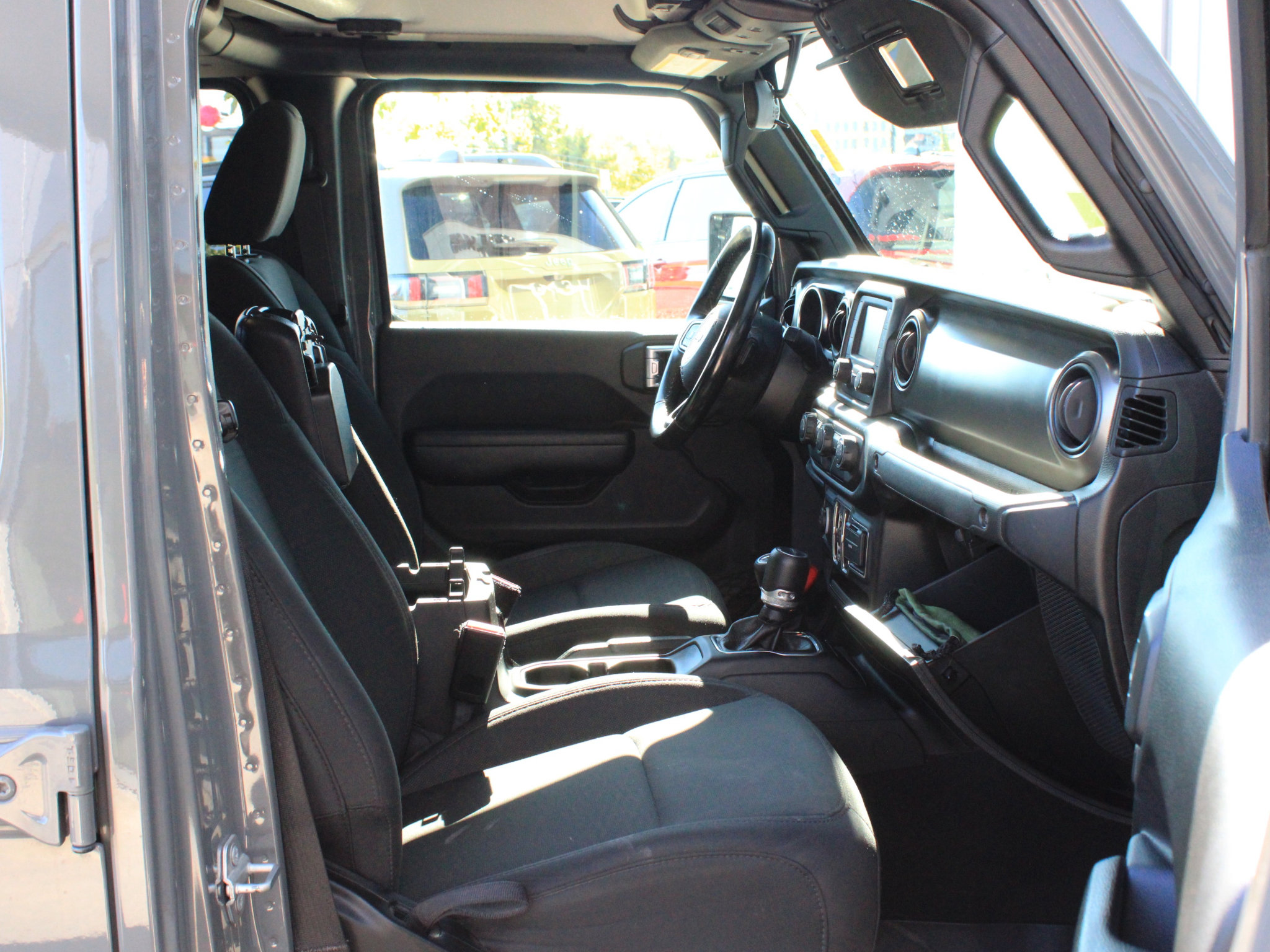 Used 2021 Jeep Gladiator Sport AWD/4WD image 25