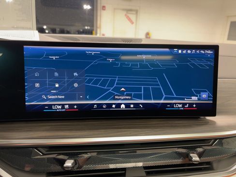 New 2026 BMW X5 sDrive40i w/ M Sport Package image 25