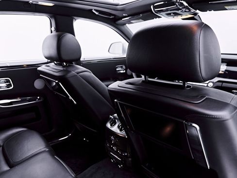 Used 2015 Rolls-Royce Ghost RWD image 54
