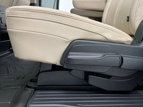 Used 2023 Ford Expedition Max Platinum image 14