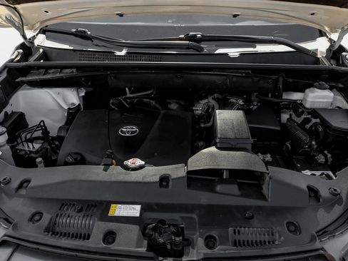 Used 2019 Toyota Highlander Limited FWD image 60