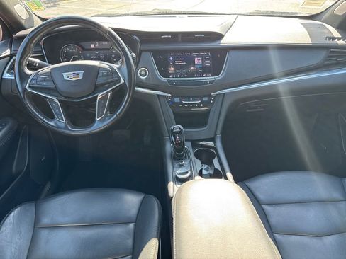 Certified 2023 Cadillac XT5 Premium Luxury image 23