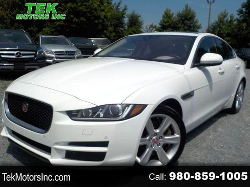 Used 2017 Jaguar XE Prestige image 1