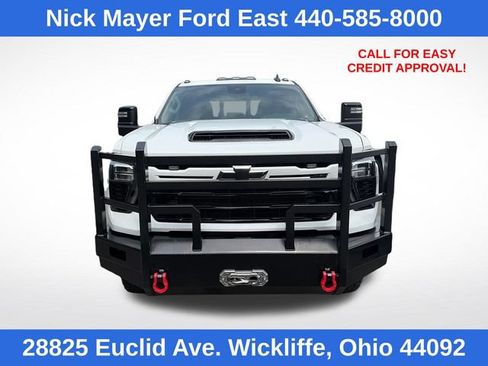 Used 2024 Chevrolet Silverado 3500 LT w/ Z71 Sport Edition AWD/4WD image 2
