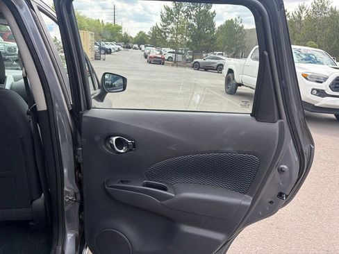 Used 2018 Nissan Versa Note SV FWD image 13