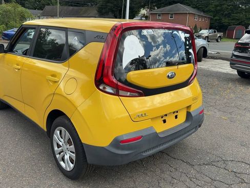 Used 2020 Kia Soul LX FWD image 6
