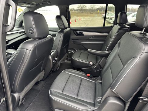 Used 2025 Buick Enclave Preferred image 15