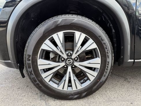 Used 2021 Nissan Rogue SV AWD/4WD image 34