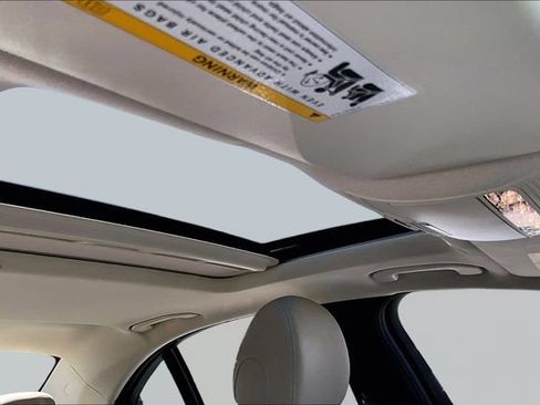 Used 2019 Mercedes-Benz C 300 Sedan image 28
