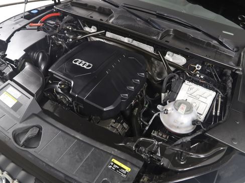 Used 2023 Audi Q5 2.0T Prestige w/ Prestige Package AWD/4WD image 21