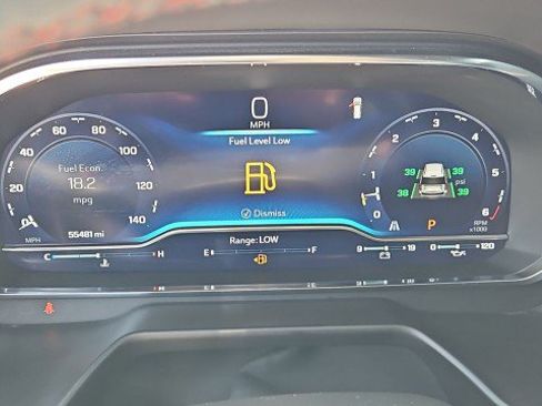 Used 2024 Chevrolet Suburban RST RWD image 12