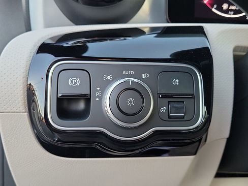 New 2026 Mercedes-Benz CLA 250 4MATIC image 27