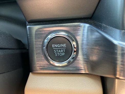 Used 2026 Ford F350 Lariat w/ Chrome Package AWD/4WD image 36