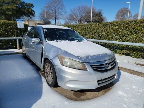 Used 2011 Honda Accord LX image 3