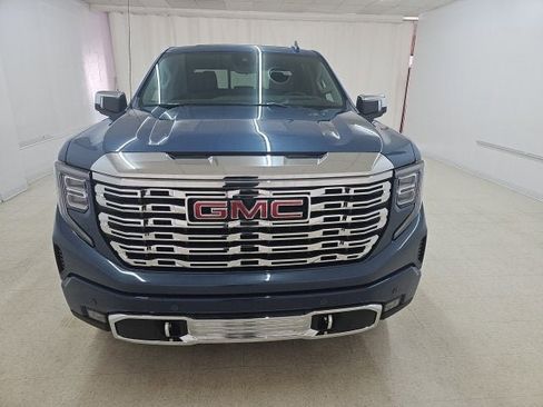 New 2026 GMC Sierra 1500 Denali w/ Denali Reserve Package image 17