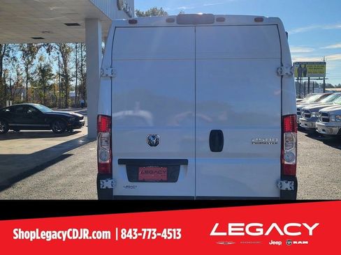 New 2025 RAM ProMaster 2500 w/ Quick Order Package 22G SLT image 4