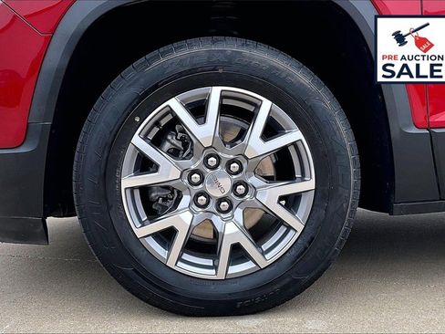 Used 2021 GMC Acadia SLT w/ Premium Package image 9