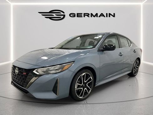 Used 2025 Nissan Sentra SR image 4