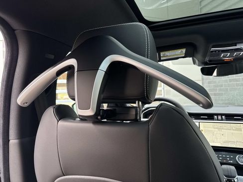 Certified 2024 Jaguar F-PACE R-Dynamic S AWD/4WD image 17