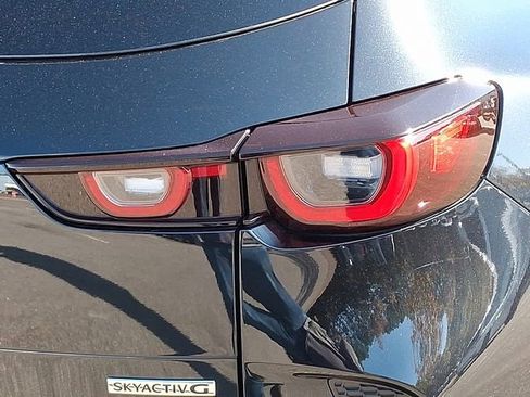 Used 2025 MAZDA CX-50 AWD 2.5 S w/ Premium Package image 12