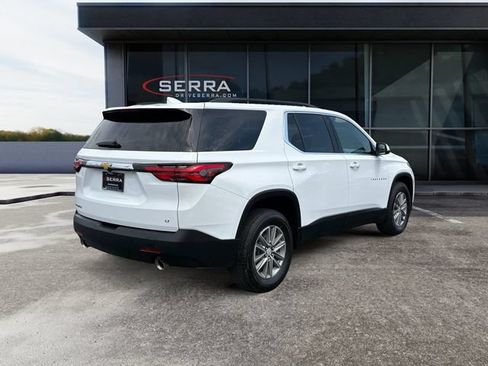 Used 2023 Chevrolet Traverse LT FWD image 5