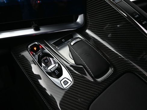 Used 2024 Chevrolet Corvette Stingray Coupe w/ 1LT image 17