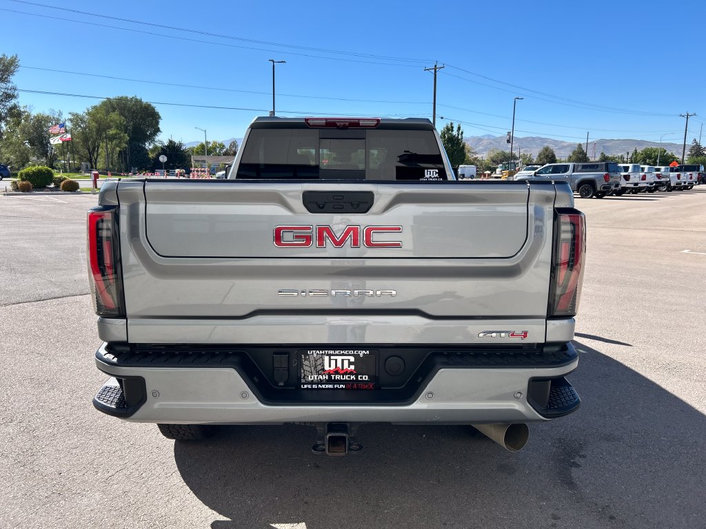 Used 2026 GMC Sierra 3500 AT4 w/ AT4 Premium Plus Package AWD/4WD image 6