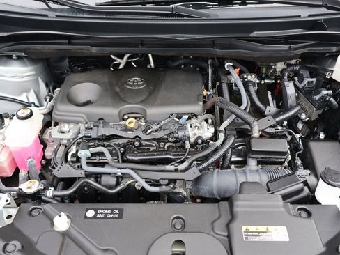 Used 2024 Toyota Sienna XLE image 13