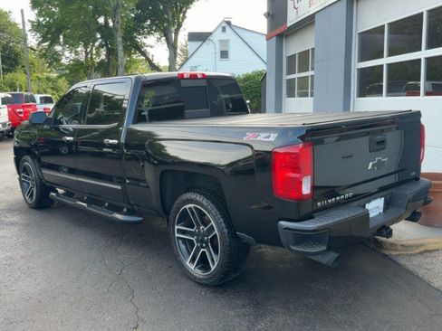 Used 2017 Chevrolet Silverado 1500 LTZ Z71 w/ LPO, Black Pack AWD/4WD image 6