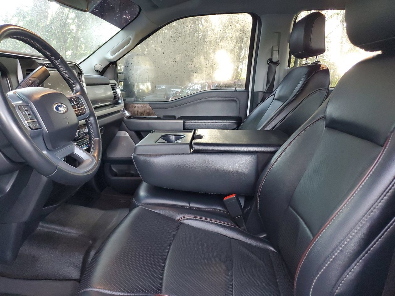 Used 2024 Ford F250 Lariat w/ Sport Appearance Package AWD/4WD image 19