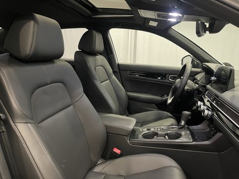 Used 2025 Honda Civic Sport image 16