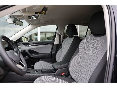 New 2026 Volkswagen Tiguan S image 8