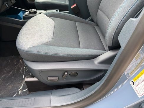 New 2025 Ford Maverick XLT w/ XLT Luxury Package image 9