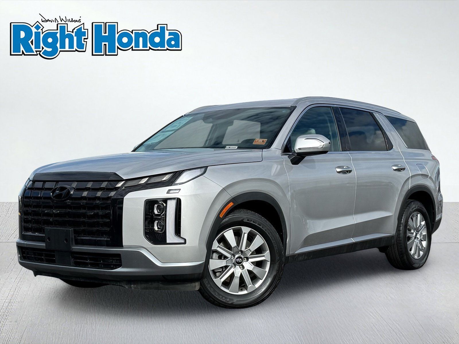 Used 2025 Hyundai Palisade SEL FWD image 2