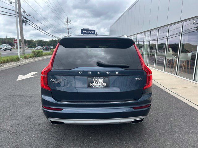 Used 2021 Volvo XC90 T5 Momentum w/ Climate Package AWD/4WD image 4