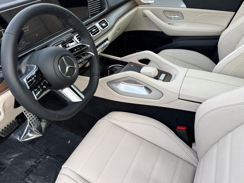New 2026 Mercedes-Benz GLS 580 GLS 580 image 4