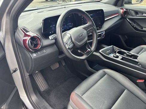 Used 2025 Chevrolet Equinox RS w/ Safety and Technology Package FWD image 13