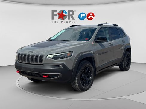 Used 2022 Jeep Cherokee Trailhawk w/ Technology Group B AWD/4WD image 1