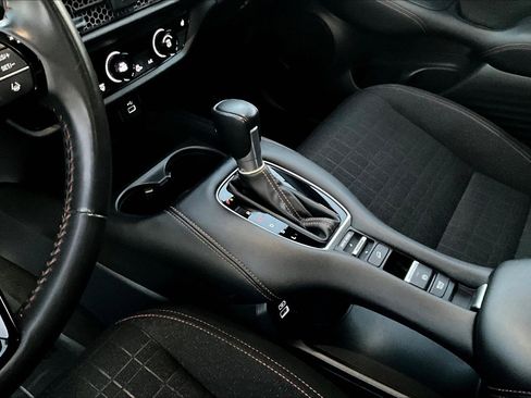 Used 2023 Honda HR-V Sport image 19